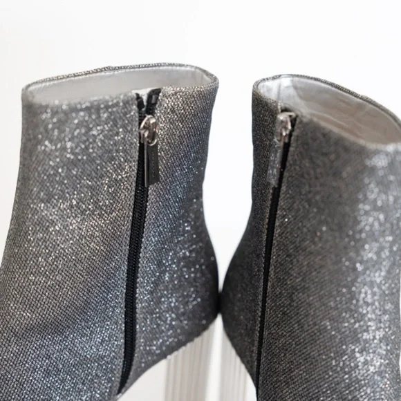 MICHAEL Michael Kors.Silver Platform Booties.Sz 8.5. - Picture 12 of 16